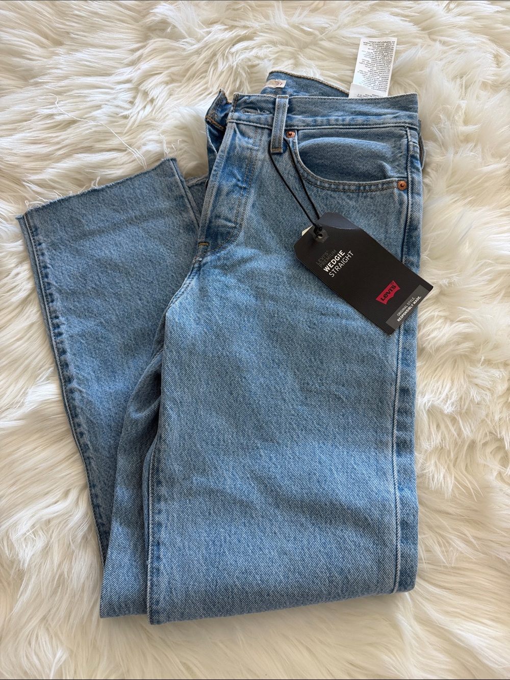Levi's Wedgie Straight Jeans NWT 27